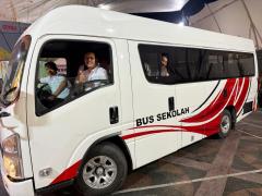 Perkuat Layanan Pendidikan, Pemko Pekanbaru Terima Bantuan 2 Unit Bus Sekolah dari Kemenhub